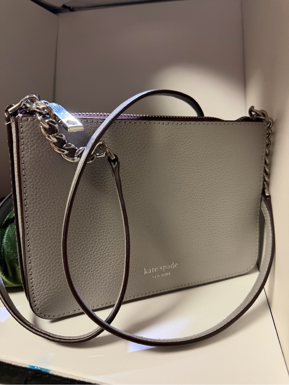 Like New Kate Spade Eva Chain Leather Crossbody Bag – Ash Gray w/Silver Hardware